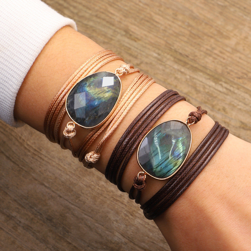 Bracelet en fil de cire tissé à la main avec plusieurs cercles en labradorite