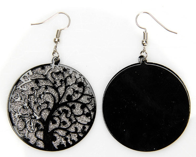 Boucle d'oreille arbre de vie sculptée